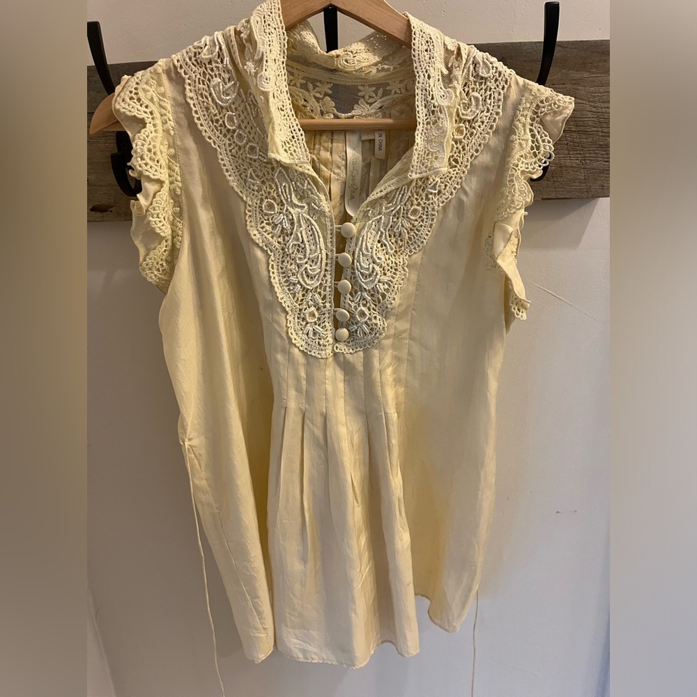 Vintage Lu Luvia top